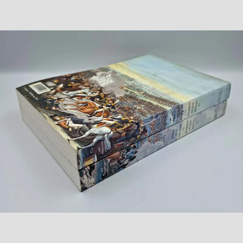 Photo du dos et de la tranche inférieure des tomes I et II du livre La Cavalerie dans les guerres de la Révolution et de l'Empire