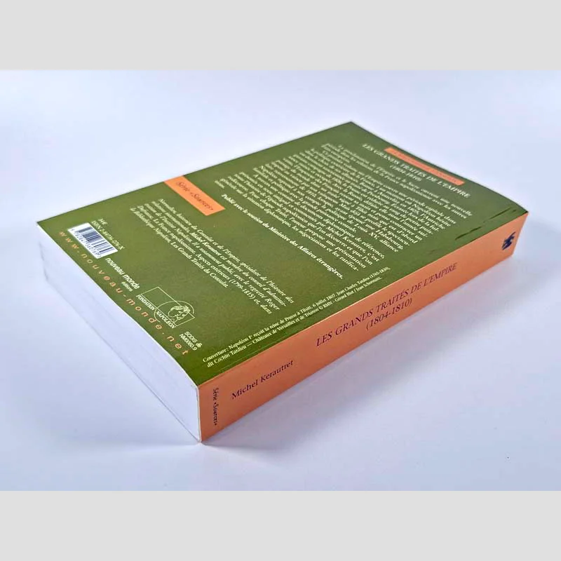 Vue de trois-quarts dos du livre Les grands traités de l'Empire (1804-1810) - Tome 2